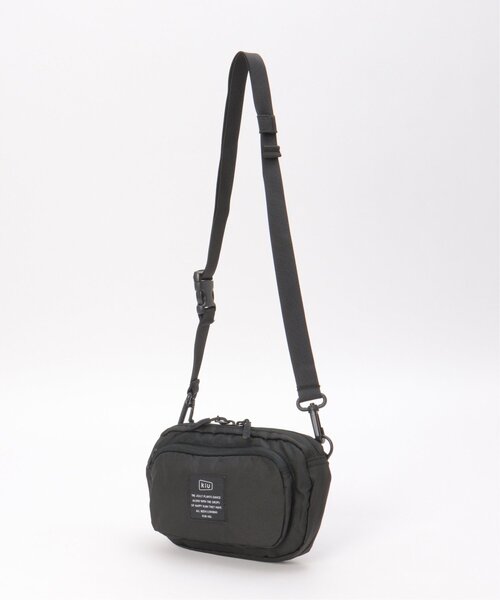 KiU(キウ)の「【WEB限定】KiU フロントポケットミニショルダーバッグ【撥水/防水】(ショルダーバッグ・メンズ・ダークオリーブ/グレー系その他/ブラック/グリーン系/オフホワイト・FREE)」の13枚目の写真