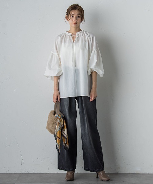 Droite lautreamont(ドロワットロートレアモン)の「セミシアーフリルブラウス≪洗濯機で洗える≫(シャツ/ブラウス・レディース・ピンク/オフホワイト/チャコールグレー・M)」の17枚目の写真