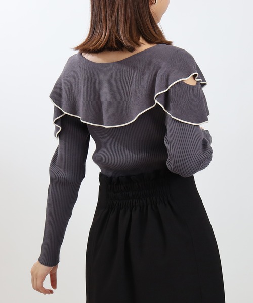 ASTORIA ODIER(アストリアオディール)の「オープンショルダーラッフルニット(ニット/セーター・レディース・チャコールグレー/ブラック/ワイン/ピンク・MEDIUM)」の22枚目の写真