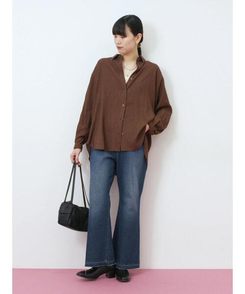 Samansa Mos2 blue（サマンサモスモスブルー）の「楊柳レギュラーシャツ（シャツ/ブラウス・レディース・グリーン/ブラウン/チャコールグレー・F）」の7枚目の写真