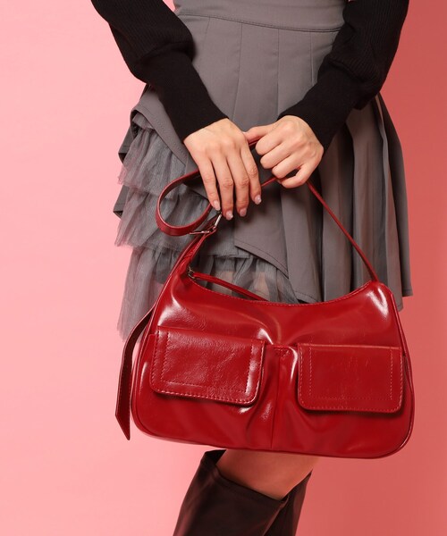 Ober Tashe（オーバータッシェ）の「フロントポケットショルダーバッグ（ショルダーバッグ・レディース・レッド系1/ブラック/キャメル・FREE）」の10枚目の写真