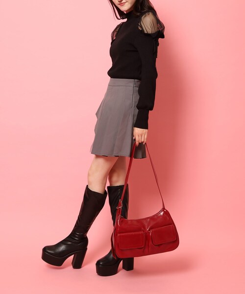 Ober Tashe（オーバータッシェ）の「フロントポケットショルダーバッグ（ショルダーバッグ・レディース・レッド系1/ブラック/キャメル・FREE）」の12枚目の写真