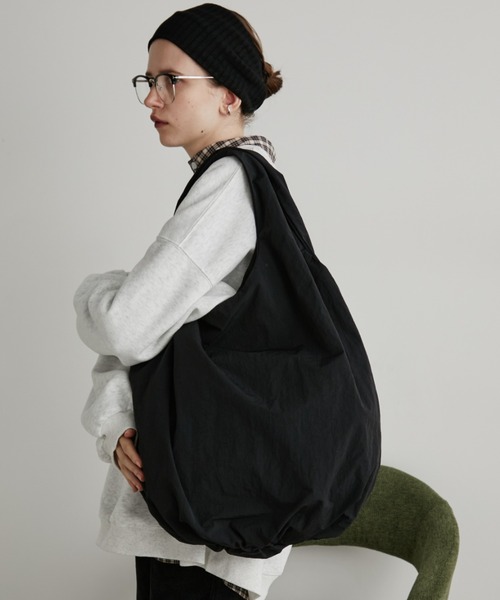 Auntie Rosa Holiday（アンティローザホリデー）の「サークルトートバッグ（トートバッグ・レディース・ブラック/ベージュ・FREE）」の4枚目の写真