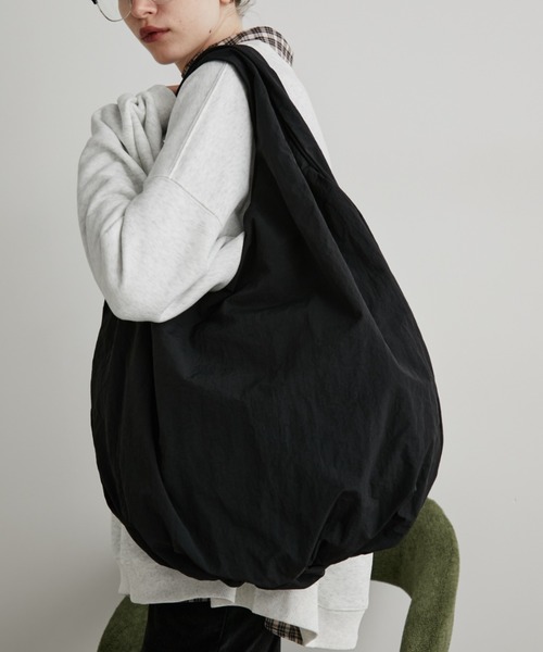 Auntie Rosa Holiday（アンティローザホリデー）の「サークルトートバッグ（トートバッグ・レディース・ブラック/ベージュ・FREE）」の3枚目の写真