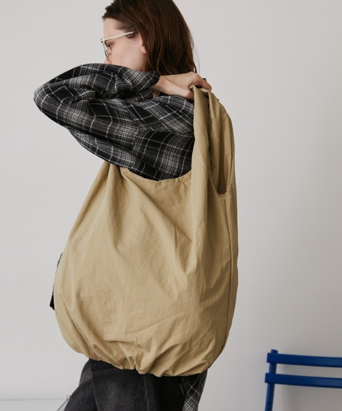 Auntie Rosa Holiday（アンティローザホリデー）の「サークルトートバッグ（トートバッグ・レディース・ブラック/ベージュ・FREE）」の7枚目の写真