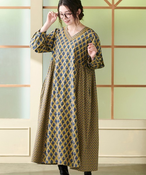 チチカカ（チチカカ）の「ブーケワンピース（ワンピース・レディース・マスタード/ネイビー・FREE）」の6枚目の写真