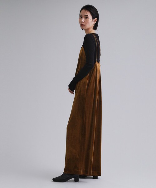 OPAQUE.CLIP（オペークドットクリップ）の「【es】ベロアサロペット【洗濯機OK】（サロペット/オーバーオール・レディース・ブラック/ダークブラウン・36/38）」の15枚目の写真