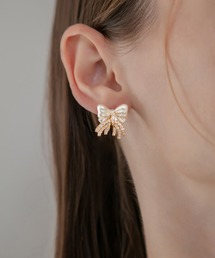 H型モチーフ ピアス(両耳用) ゴールドとホワイト ピアス（両耳用