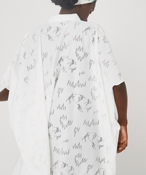 BEDSIDEDRAMA(ベットサイドドラマ)の「Dancing Lace poncho shirt(シャツワンピース・レディース・ホワイト/ブラック・2)」の4枚目の写真