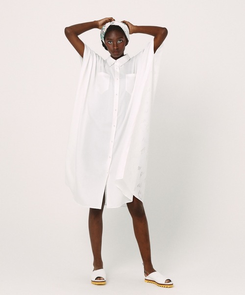BEDSIDEDRAMA(ベットサイドドラマ)の「Dancing Lace poncho shirt(シャツワンピース・レディース・ホワイト/ブラック・2)」の6枚目の写真
