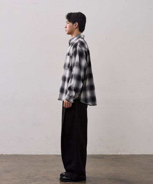 THE CLE(ザクレ)の「DEEP TUCK SWEAT PANTS / ディープタックスウェットパンツ【タック】【スウェット】 スウェットパンツ パンツ メンズ(スウェットパンツ・メンズ・ブラック/グレー・SMALL/MEDIUM/LARGE)」の10枚目の写真