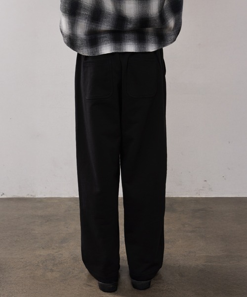 THE CLE(ザクレ)の「DEEP TUCK SWEAT PANTS / ディープタックスウェットパンツ【タック】【スウェット】 スウェットパンツ パンツ メンズ(スウェットパンツ・メンズ・ブラック/グレー・SMALL/MEDIUM/LARGE)」の14枚目の写真