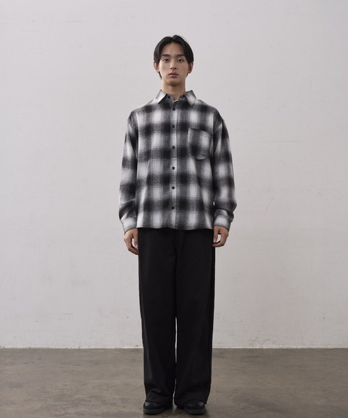 THE CLE(ザクレ)の「DEEP TUCK SWEAT PANTS / ディープタックスウェットパンツ【タック】【スウェット】 スウェットパンツ パンツ メンズ(スウェットパンツ・メンズ・ブラック/グレー・SMALL/MEDIUM/LARGE)」の20枚目の写真