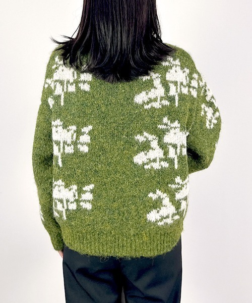 CLOTHY(クロシィ)の「【ふわもこ感がたまらない◎冬ムード満点の大人カーデ】レトロノルディック柄カーディガン(カーディガン/ボレロ・レディース・チャコールグレー/カーキ・FREE)」の21枚目の写真