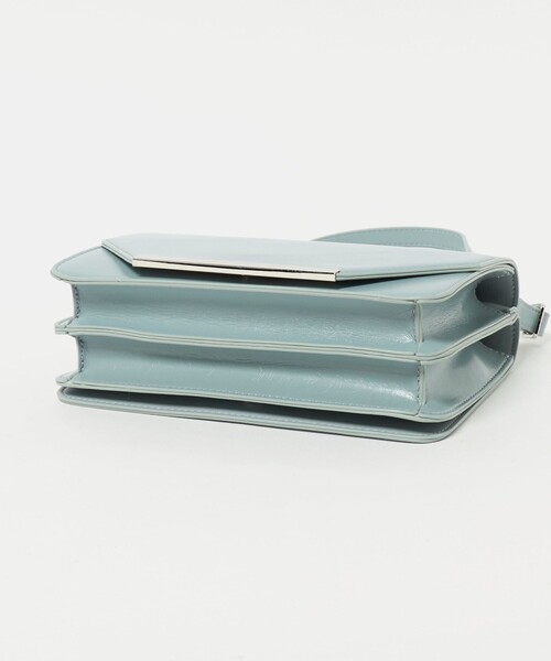 green label relaxing（グリーンレーベルリラクシング）の「2WAY ダブルフラップ ポシェット バッグ（ハンドバッグ・レディース・ブラック/ライトブルー・FREE）」の10枚目の写真