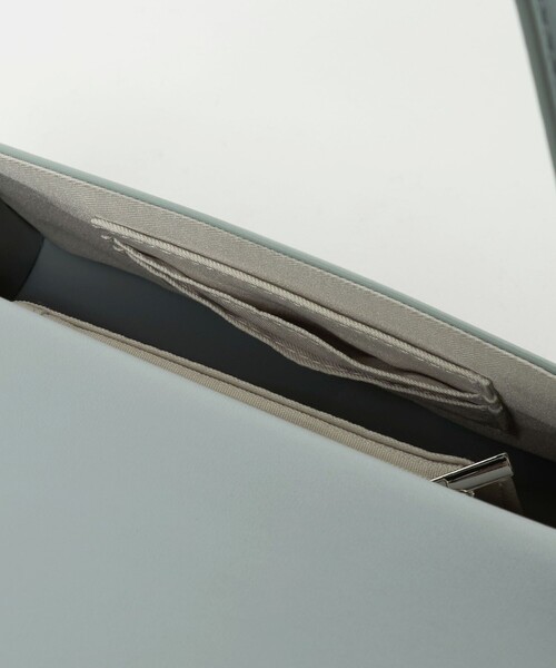 green label relaxing（グリーンレーベルリラクシング）の「2WAY ダブルフラップ ポシェット バッグ（ハンドバッグ・レディース・ブラック/ライトブルー・FREE）」の14枚目の写真