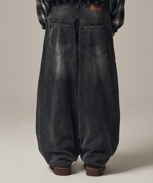 IDWS(アイドンワナセル)の「Viego Corduroy Balloon Pants Black(その他パンツ・レディース・その他・0/1/2)」の17枚目の写真