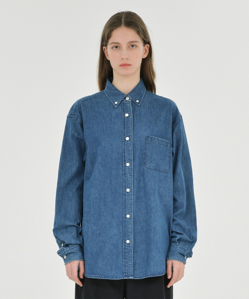 BROWNYARD(ブラウンヤード)の「Wボタンダウンデニムシャツ、ブルー(シャツ/ブラウス・レディース・その他・1/2)」の3枚目の写真