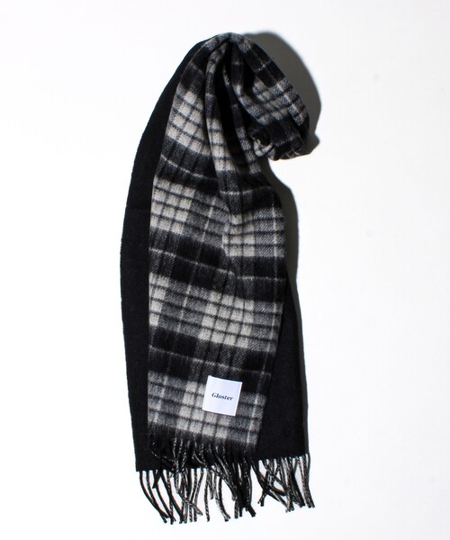 GLOSTER（グロスター）の「【カシミヤブレンド】ウールリバーシブルチェックマフラー（マフラー・メンズ・レッド系その他/ブルー系その他/グリーン系その他/ブルー系その他6/グレー系その他/ブルー系その他7/ブラック系その他/ブルー系その他5・FREE）」の2枚目の写真