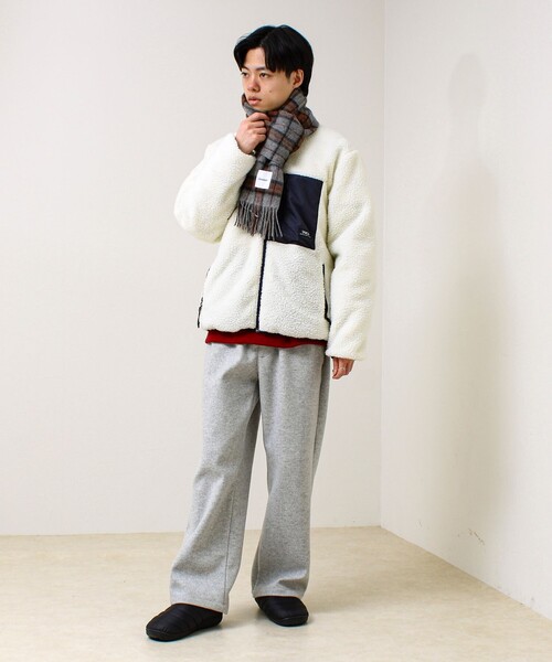 GLOSTER（グロスター）の「【カシミヤブレンド】ウールリバーシブルチェックマフラー（マフラー・メンズ・レッド系その他/ブルー系その他/グリーン系その他/ブルー系その他6/グレー系その他/ブルー系その他7/ブラック系その他/ブルー系その他5・FREE）」の21枚目の写真