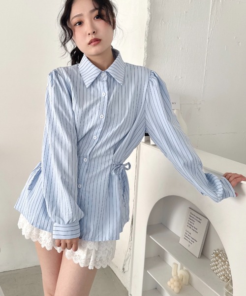 Loueme（ルエム）の「サイドリボンストライプシャツ（シャツ/ブラウス・レディース・ライトブルー/ブラック/ホワイト/ピンク・FREE）」の4枚目の写真