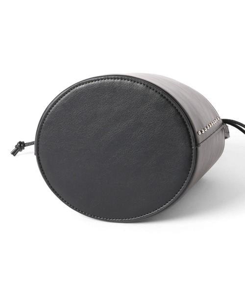 BAYFLOW（ベイフロー）の「[巾着単体でも使える]セパレート巾着バケツバッグ（ハンドバッグ・レディース・ブラック/キャメル・FREE）」の14枚目の写真