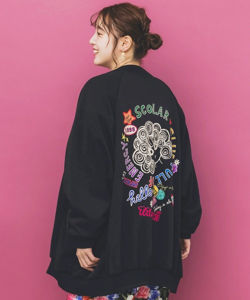 ScoLar（スカラー）の「153728：ポップ柄裏起毛 裏毛×フライスブルゾン（ブルゾン・レディース・ブラック/オレンジ/グリーン・M）」の4枚目の写真