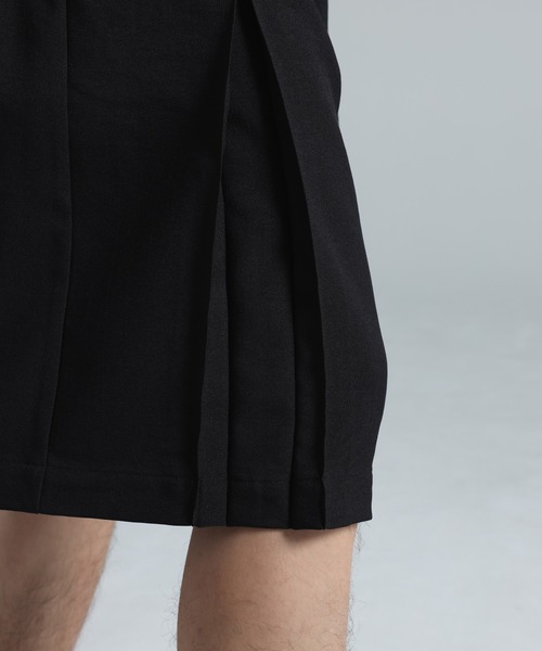 Y-3(ワイスリー)の「Y-3 SPORT UNIFORM PLEATED SHORTS(その他パンツ・メンズ・ブラック・X-SMALL/SMALL/MEDIUM/LARGE)」の4枚目の写真