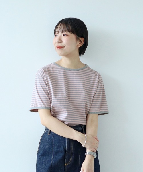 PAR ICI（パーリッシィ）の「ボーダー配色バインダー 半袖Tシャツ【SEASON COLOR】（Tシャツ/カットソー・レディース・ブラック/ダークブラウン/カーキ/マスタード/グリーン系その他/イエロー/ピンク系その他/アイボリー/ブルー系その他・FREE）」の10枚目の写真