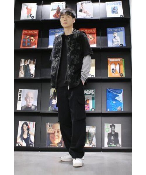 GOSTREET(ゴーストリート)の「セミワイドコーデュロイカーゴパンツブラック(その他パンツ・メンズ・その他・LARGE/MEDIUM)」の5枚目の写真