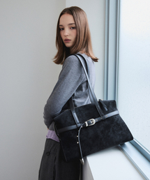 CHRISTINE PROJECT（クリスティンプロジェクト）の「DUSTY BELT SHOULDER MEDIUM(BLACK TRUFFLE)（ショルダーバッグ・レディース）」