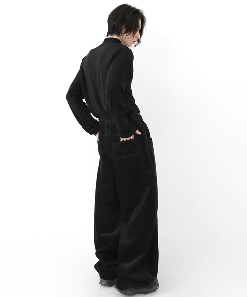 minsobi（ミンソビ）の「ディープタック コーデュロイワイドパンツ（デニムパンツ・メンズ・ブラック/ブラウン・FREE）」の8枚目の写真