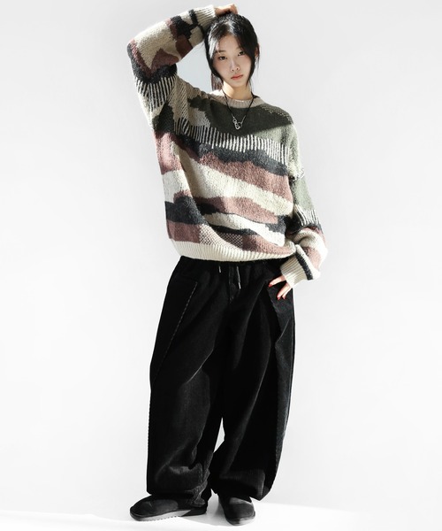 minsobi（ミンソビ）の「ディープタック コーデュロイワイドパンツ（デニムパンツ・メンズ・ブラック/ブラウン・FREE）」の6枚目の写真