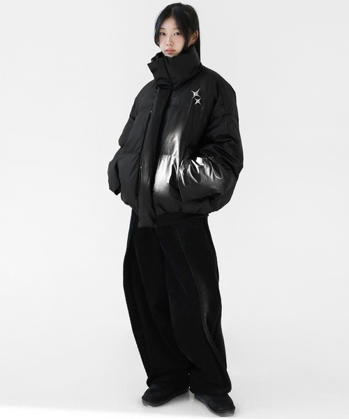 minsobi（ミンソビ）の「ディープタック コーデュロイワイドパンツ（デニムパンツ・メンズ・ブラック/ブラウン・FREE）」の12枚目の写真