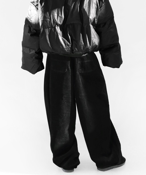 minsobi（ミンソビ）の「ディープタック コーデュロイワイドパンツ（デニムパンツ・メンズ・ブラック/ブラウン・FREE）」の22枚目の写真