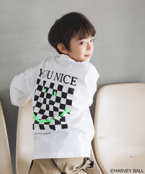 SMILEY FACE（スマイリーフェイス）の「【SMILEY FACE(スマイリーフェイス)】プリントロンT(KIDS)（Tシャツ/カットソー・キッズ・ホワイト/チャコール/その他1・110cm/120cm/130cm/140cm/150cm）」の2枚目の写真