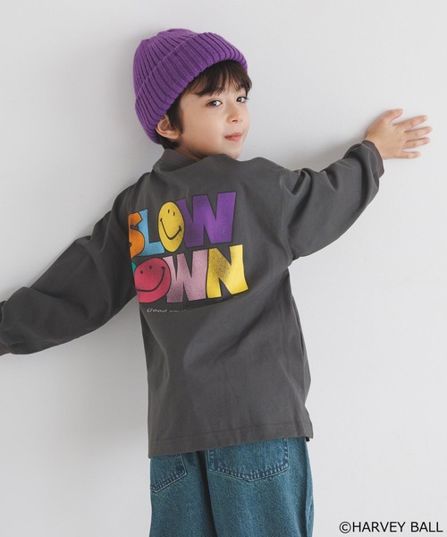 SMILEY FACE（スマイリーフェイス）の「【SMILEY FACE(スマイリーフェイス)】プリントロンT(KIDS)（Tシャツ/カットソー・キッズ・ホワイト/チャコール/その他1・110cm/120cm/130cm/140cm/150cm）」の3枚目の写真