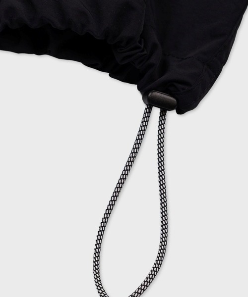 ALAND（エーランド）の「【UNISEX】ALAND／ウインドブレーカージャケット（ナイロンジャケット・レディース・ブラック/チャコール・MEDIUM/LARGE）」の10枚目の写真