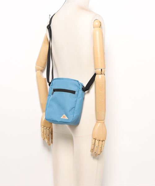 KELTY(ケルティ)の「軽くて扱いやすい【KELTY】ES MINI VERTICAL SHOULDER ミニショルダーバッグ 縦型(ショルダーバッグ・レディース・マスタード/ネイビー/ベージュ/ブラック系/アニマル/スカイブルー/オリーブ/ブラウン系/ブラック/ホワイト系/セージグリーン/レオパード/タン・ONE SIZE)」の17枚目の写真