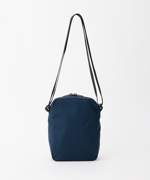 KELTY(ケルティ)の「軽くて扱いやすい【KELTY】ES MINI VERTICAL SHOULDER ミニショルダーバッグ 縦型(ショルダーバッグ・レディース・マスタード/ネイビー/ベージュ/ブラック系/アニマル/スカイブルー/オリーブ/ブラウン系/ブラック/ホワイト系/セージグリーン/レオパード/タン・ONE SIZE)」の18枚目の写真
