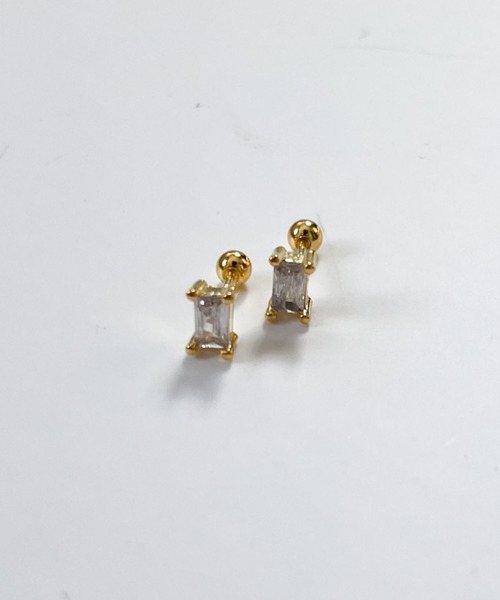 yu-ka(ユーカ)の「YU-KA:スクエアデザインミニスクリューピアス square mini screw pierce(ピアス(両耳用)・レディース・シルバー/ゴールド・FREE)」の2枚目の写真