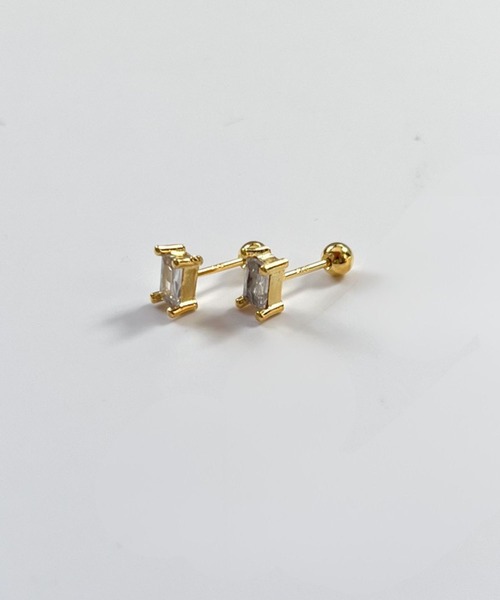 yu-ka(ユーカ)の「YU-KA:スクエアデザインミニスクリューピアス square mini screw pierce(ピアス(両耳用)・レディース・シルバー/ゴールド・FREE)」の3枚目の写真