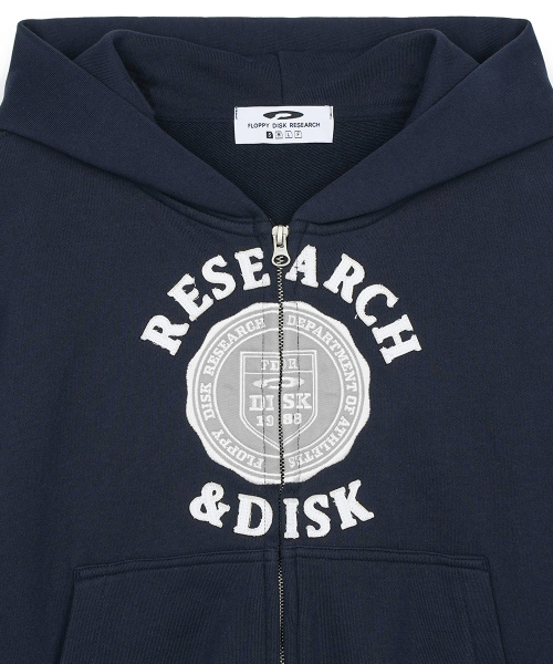 FDR（エフディーアール）の「Research Signet Applique Hood Zip-Up Navy（パーカー・レディース・その他・S/M/L）」の4枚目の写真