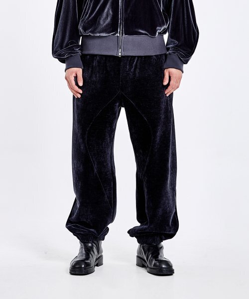 51%(フィフティーワンパーセント)の「Triangle sweatpants - Navy(スウェットパンツ・メンズ・その他・M/L)」の1枚目の写真