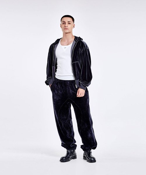 51%(フィフティーワンパーセント)の「Triangle sweatpants - Navy(スウェットパンツ・メンズ・その他・M/L)」の3枚目の写真