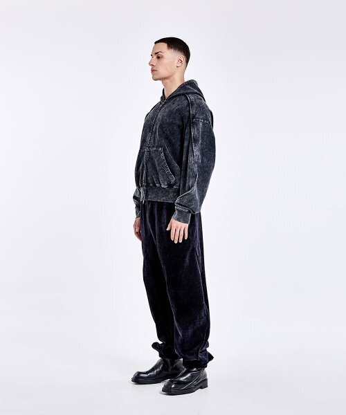51%(フィフティーワンパーセント)の「Triangle sweatpants - Navy(スウェットパンツ・メンズ・その他・M/L)」の5枚目の写真