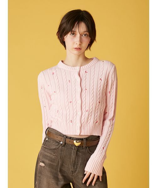 FURFUR（ファーファー）の「フラワー刺繍ケーブルカーディガン（カーディガン/ボレロ・レディース・ブラック/ホワイト/ピンク・F）」の8枚目の写真