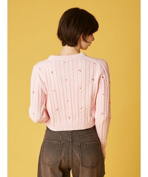 FURFUR（ファーファー）の「フラワー刺繍ケーブルカーディガン（カーディガン/ボレロ・レディース・ブラック/ホワイト/ピンク・F）」の9枚目の写真
