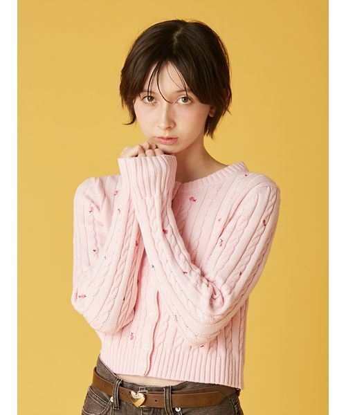 FURFUR（ファーファー）の「フラワー刺繍ケーブルカーディガン（カーディガン/ボレロ・レディース・ブラック/ホワイト/ピンク・F）」の12枚目の写真