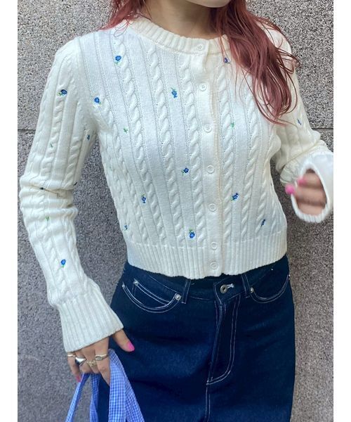 FURFUR（ファーファー）の「フラワー刺繍ケーブルカーディガン（カーディガン/ボレロ・レディース・ブラック/ホワイト/ピンク・F）」の14枚目の写真